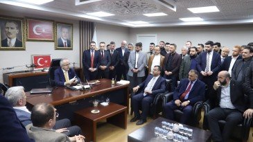 AK Parti Samsun Büyükşehir Belediye Başkan adayı Doğan, partilileriyle buluştu
