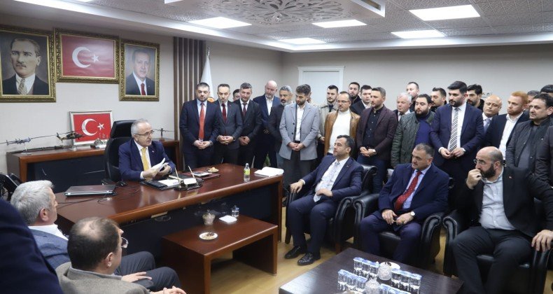 AK Parti Samsun Büyükşehir Belediye Başkan adayı Doğan, partilileriyle buluştu