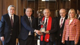 Cevat Öncü:İş insanlarının önüne set koymayıp, işlerini kolaylaştıracağız”