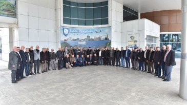 Başkan Hasan Togar muhtarlarla omuz omuza!