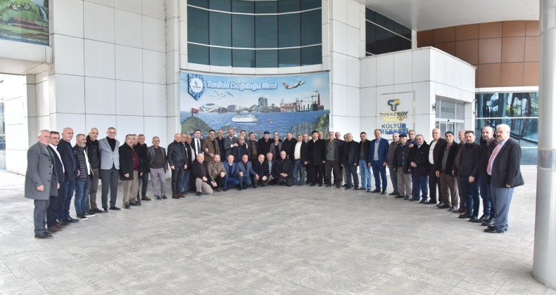 Başkan Hasan Togar muhtarlarla omuz omuza!
