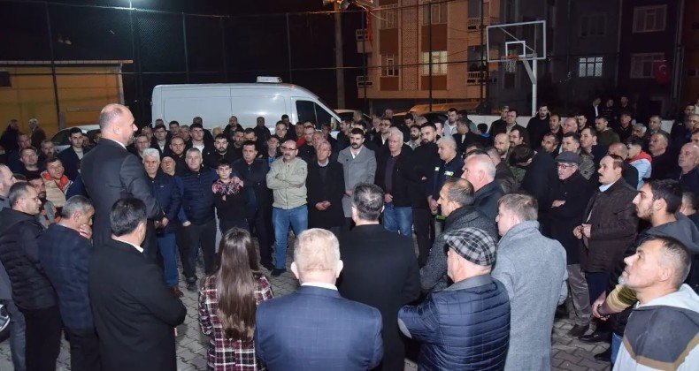 Hasan Togar sevgisi meydanlara sığmıyor