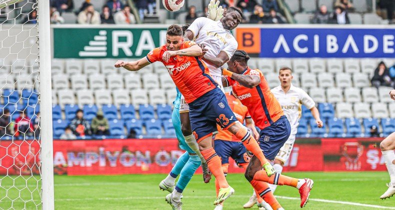 Samsunspor, deplasmanda Başakşehir’e yenildi