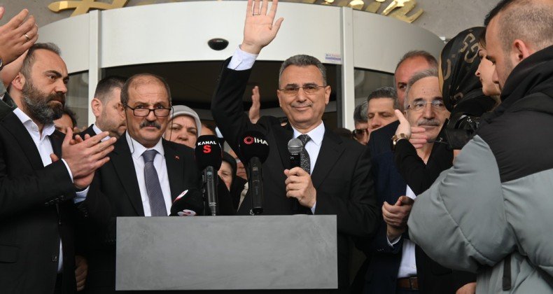 İlkadım Belediyesi’nde devir teslim töreni gerçekleşti