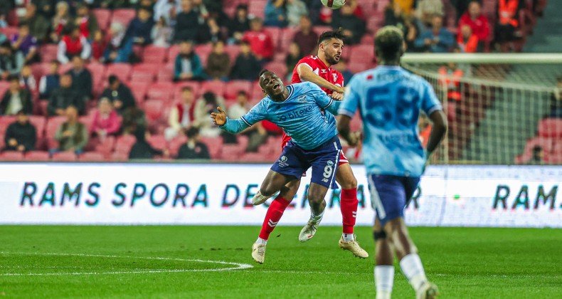 Samsunspor son nefeste 1 puanı kaptı