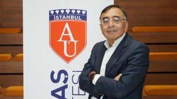 Prof. Dr. Hayri Kozanoğlu: “Küçük yatırımcı bayram öncesi satışa geçebilir”