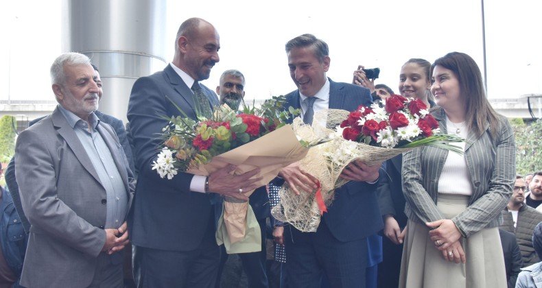 Tekkeköy Belediye Başkanı Mustafa Candal görevi devraldı