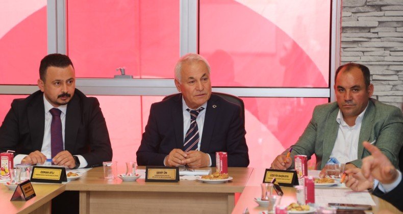 Kavak Belediyesinde yeni dönemin ilk meclis toplantısı yapıldı