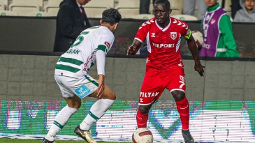 Tümosan Konyaspor:3 Yılport samsunspor:0