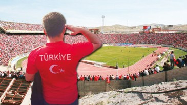 İran Persepolis – Traktör Maçında Türklere Hakaret Edildi!