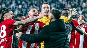 Karadadeniz Derbisinde gülen taraf Samsunspor oldu:2-1