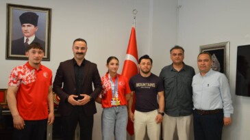  Kaymakam Mustafa Ayvat Şampiyon Sporcuları Makamında Ağırladı