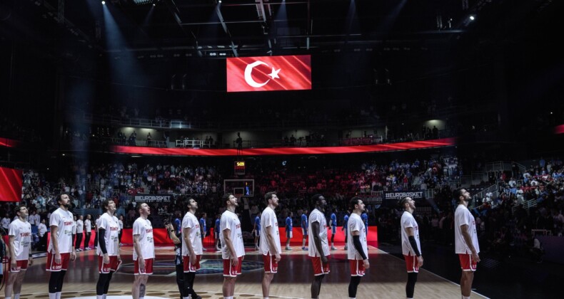 3 Gün Sonra Yine Aynı Son! 12 Dev Adam, Yunanistan’ı Parkede Denize Döktü!