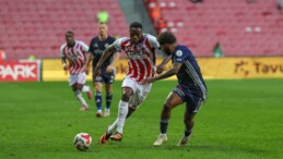 Samsunspor Evinde Yıkıldı: Antalyaspor’a 2-1 Mağlup Oldu