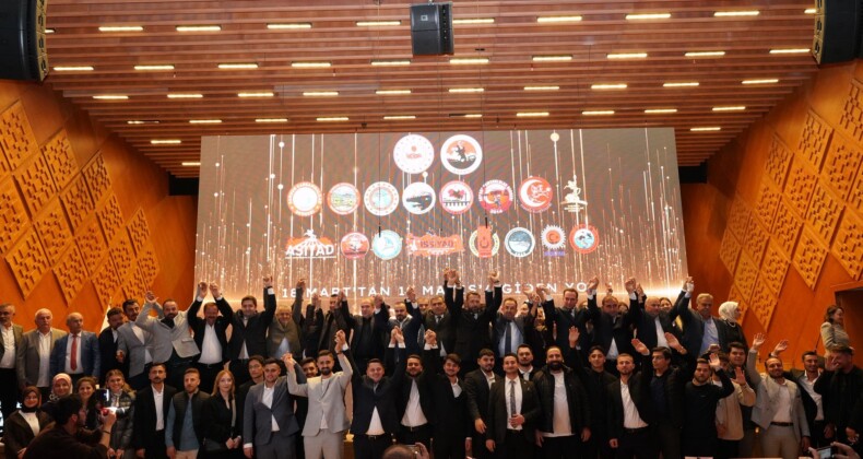 Milli Ruhun Yolculuğu: “18 Mart’tan 19 Mayıs’a Giden Yol” Gala Gecesi Büyük İlgi Gördü