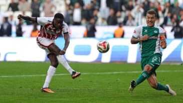 Samsunspor Deplasmanda Farklı Kazandı: Tümosan Konyaspor 1–3 Samsunspor