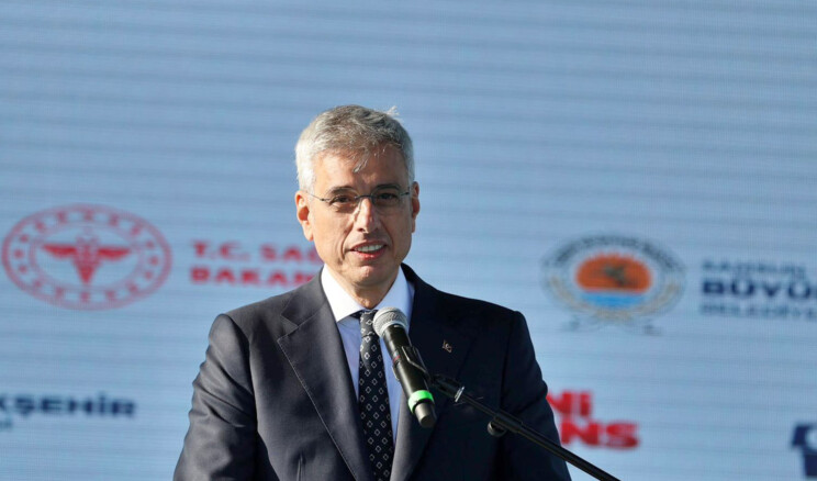 Bakan Memişoğlu Samsun’da 100 Yeni Ambulansın Hizmete Alındığı Törende Konuştu