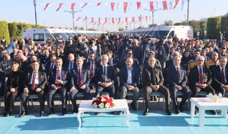 Samsun’da Cumhuriyet Tarihinde Bir İlk: 100 Yeni Ambulans Acil Sağlık Filosuna Teslim Edildi