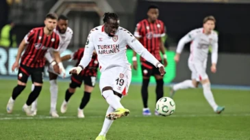 Samsunspor deplasmanda avantajı kaptı