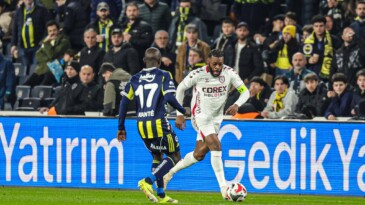 Samsunspor uzatmalarda yıkıldı: Kadıköy’de dramatik mağlubiyet (3-2)