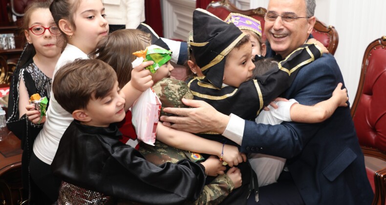 Başkan İhsan Kurnaz: 23 Nisan Egemenlik ve Bağımsızlığımızın Simgelerinden’