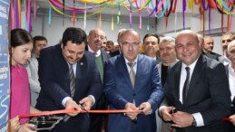 ÇARŞAMBALILAR VAKFI’NDAN EĞİTİME BÜYÜK DESTEK: KÖY OKULUNA BİLİŞİM SINIFI