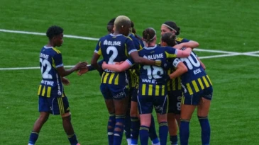 FENERBAHÇE REKOR PERFORMANSLA TARİHE GEÇTİ: 123 GOL, SADECE 8 GOL YENİLDİ
