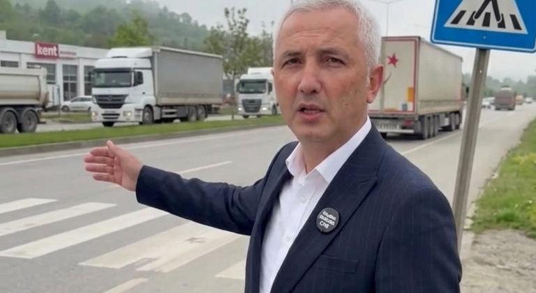BURASI YAYA GEÇİDİ DEĞİL, ÖLÜM YOLU!