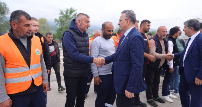 Başkan İhsan Kurnaz Personelle Bayramlaştı