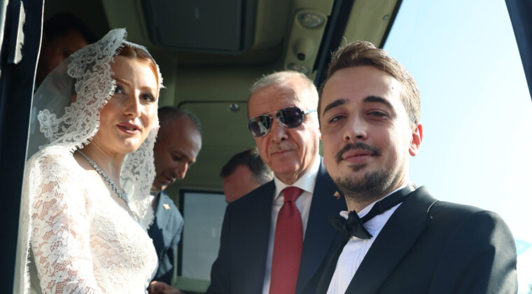 DÜĞÜN SALONUNA DEĞİL, ERDOĞAN’I KARŞILAMAYA GİTTİLER