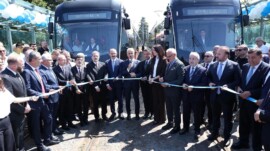 SAMSUN’UN RAYLI SİSTEM FİLOSU GÜÇLENİYOR İKİ YENİ TRAMVAY SEFERDE, 10 ARAÇ DAHA GELİYOR