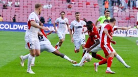 SAMSUN’DA FUTBOL REZALETİ: 1-5